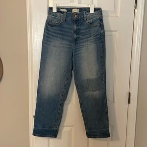 Universal thread straight Jean size 8